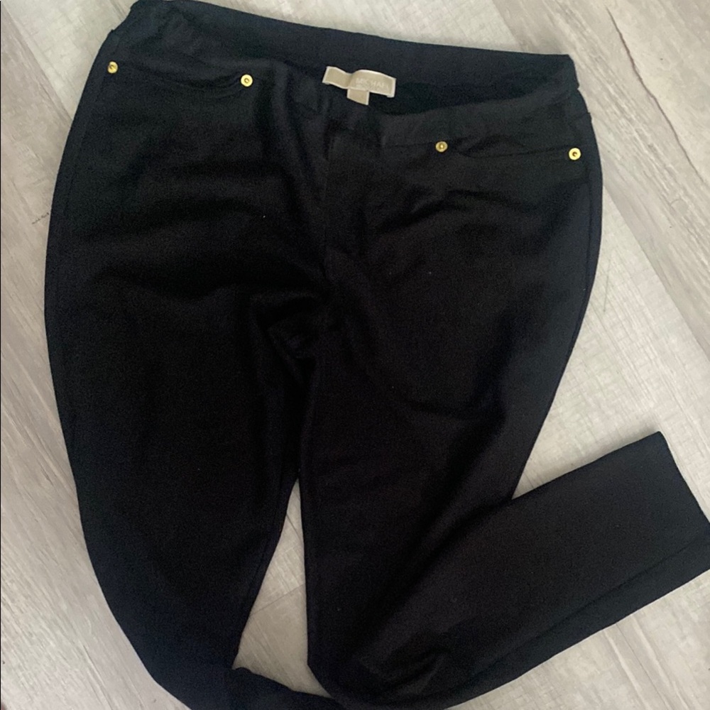 Stylish Michael Kors Black Legging Pants with Gold Accents
